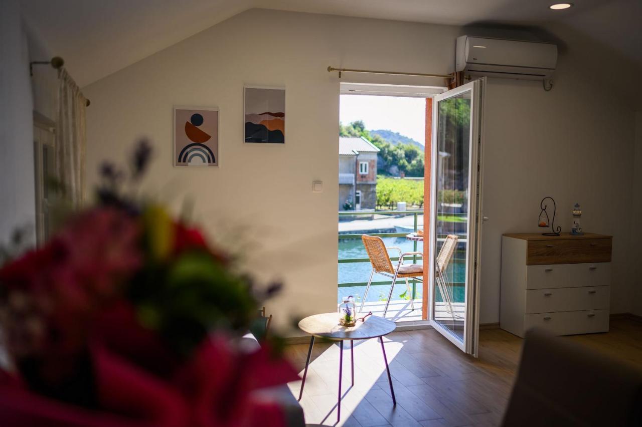 Bonaca Lägenhet Rogotin Exteriör bild